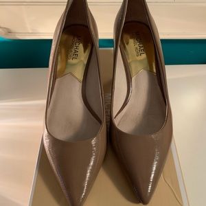 Michael Kors: MK - Flex Heel